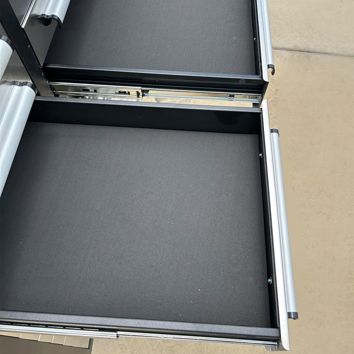 10ft Workbench Cabinet(30 Drawers, 2 Cabinets & 1 Pegboard)